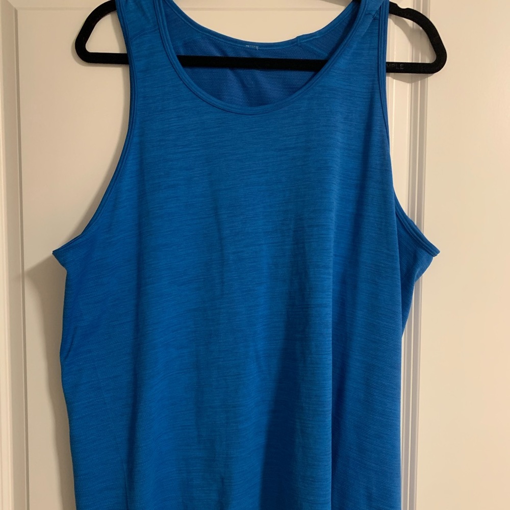 Lululemon metal vent tech tank L